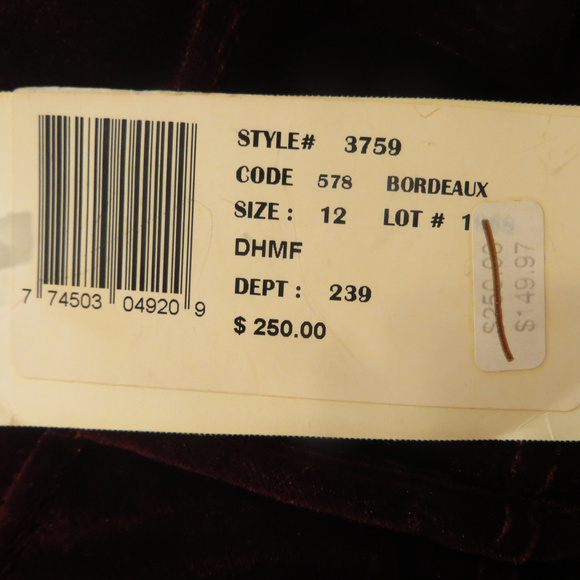 Slinky Formal Burgundy Velvet Gown by En Francais - Picture 3 of 5